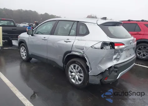 2024 Toyota Corolla Cross L z USA, uszkodzony, nr VIN 7MUAAAAG9RV085875